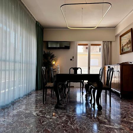 Happy Place! Big, Bright & Central - Ideal For Families And Groups Of Friends Patras Luaran gambar