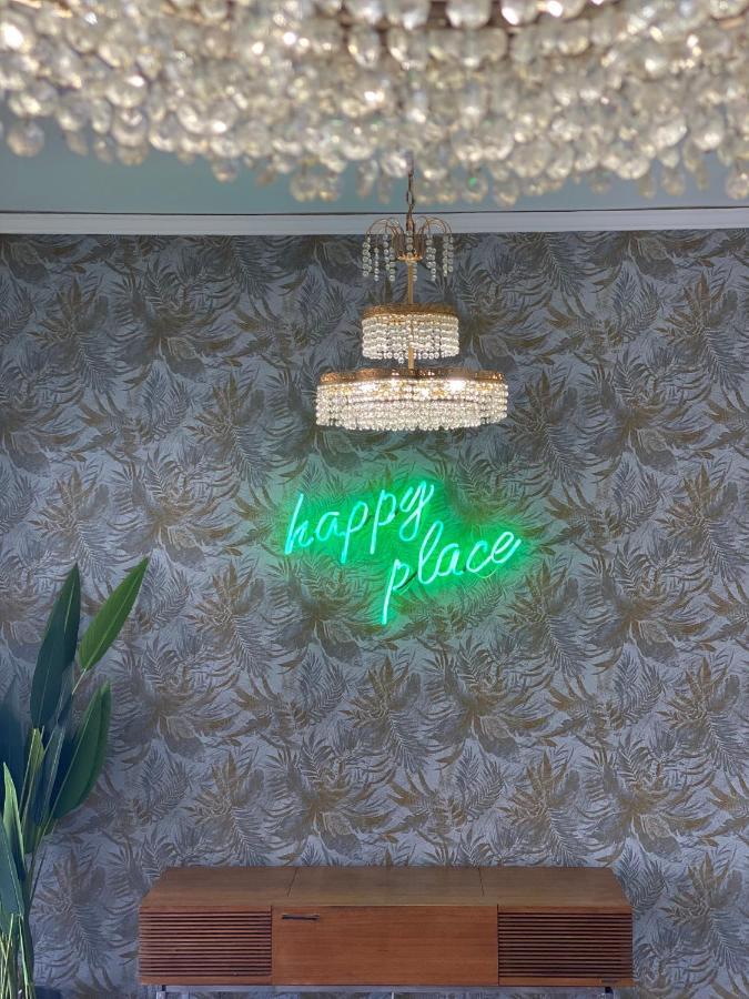 Happy Place! Big, Bright & Central - Ideal For Families And Groups Of Friends Patras Luaran gambar