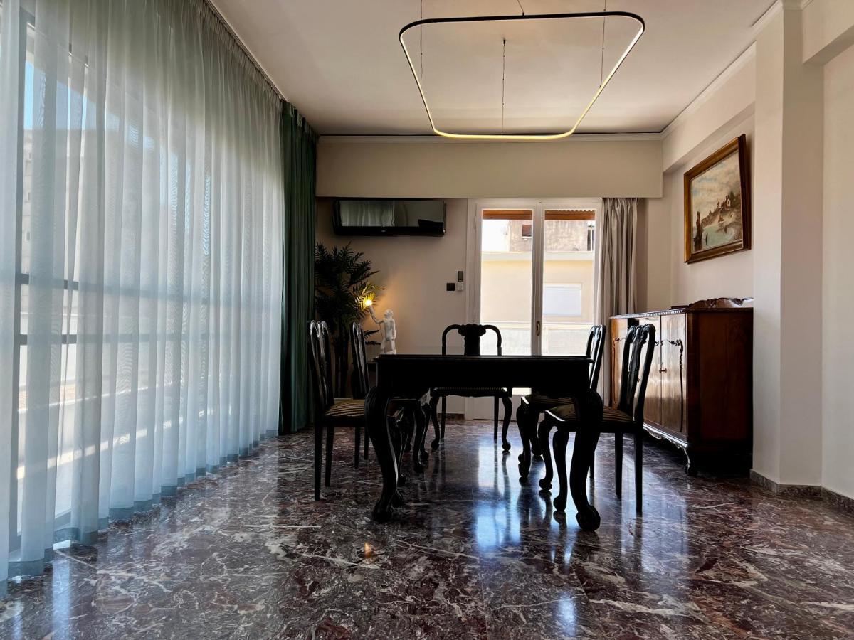 Happy Place! Big, Bright & Central - Ideal For Families And Groups Of Friends Patras Luaran gambar